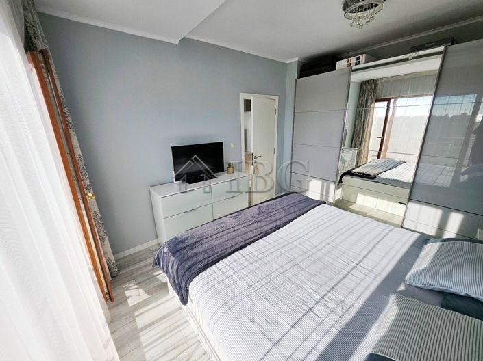 Image No.18-2 Bed Apartment for sale