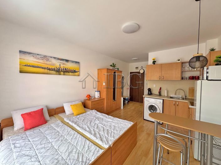 Image No.6-Apartment for sale