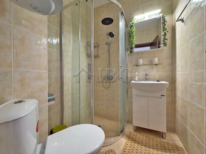 Image No.8-Apartment for sale