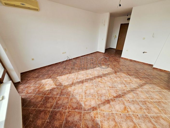 Image No.8-Apartment for sale