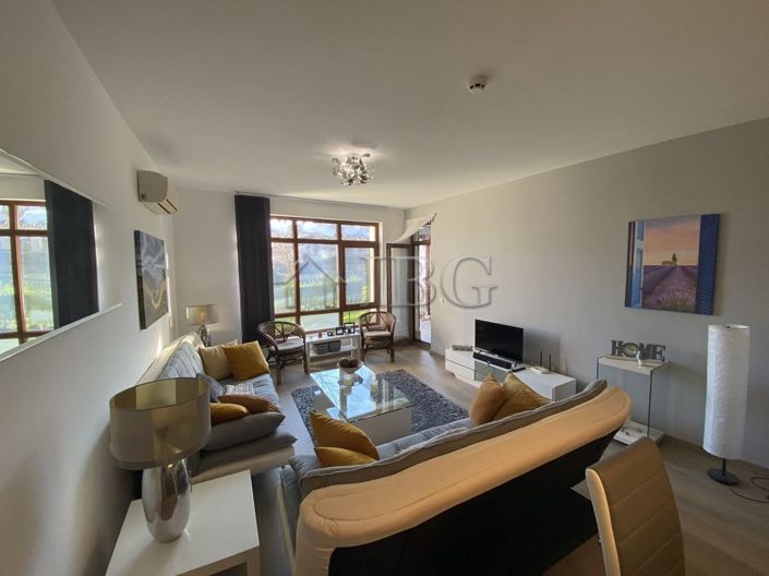 Image No.10-1 Bed Apartment for sale