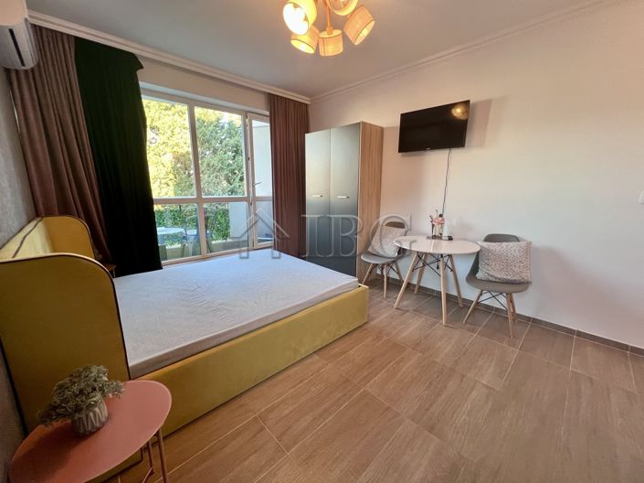 Image No.6-Apartment for sale