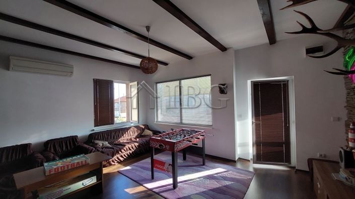 Image No.10-3 Bed House for sale