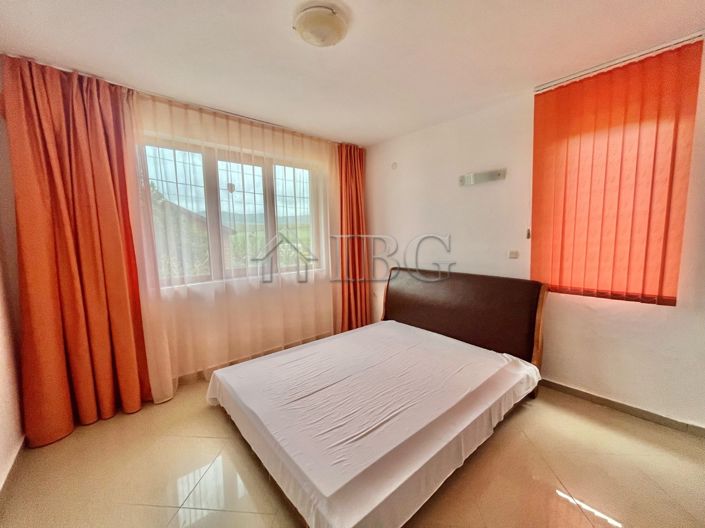 Image No.10-2 Bed House for sale