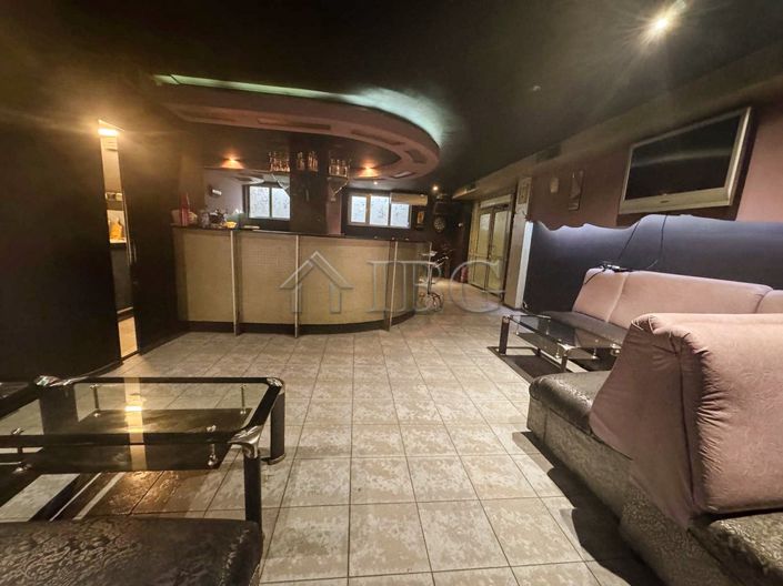 Image No.10-Commercial for sale