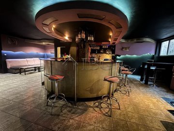 large-permise-with-top-location-ruse-city-49