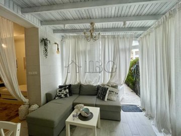 613c2a4a-c640-48ab-b5c2-f74c4615b262