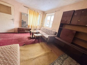 house-for-sale-in-one-of-the-most-prefered-vi