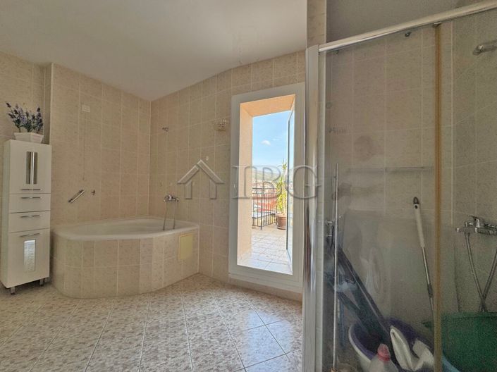 Image No.19-1 Bed Apartment for sale