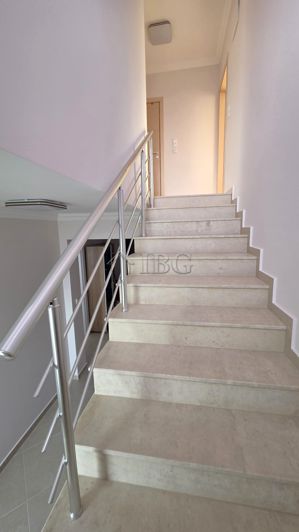 Image No.15-4 Bed House for sale