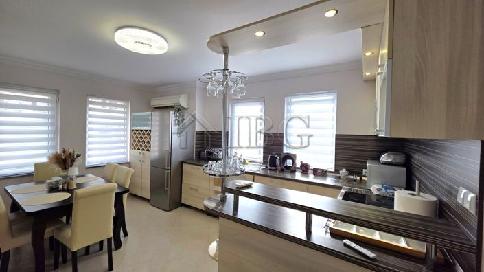 Image No.4-4 Bed House for sale