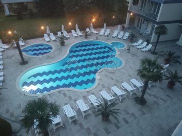 sole-mar-sunny-beach-687732078