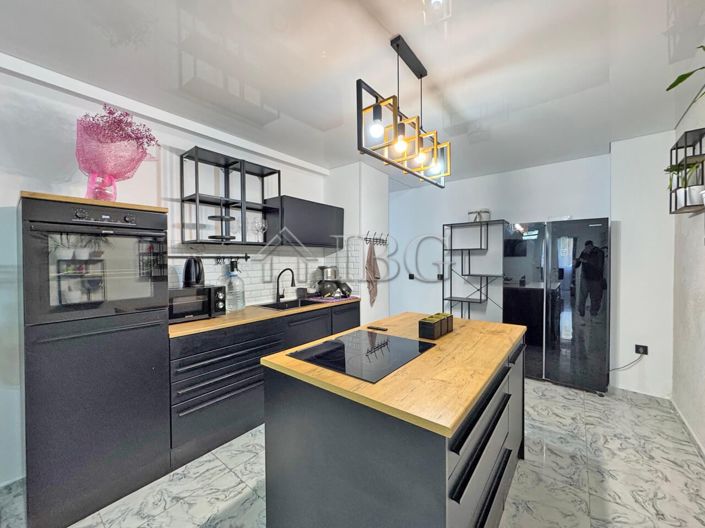 Image No.3-Appartement de 2 chambres à vendre à Burgas