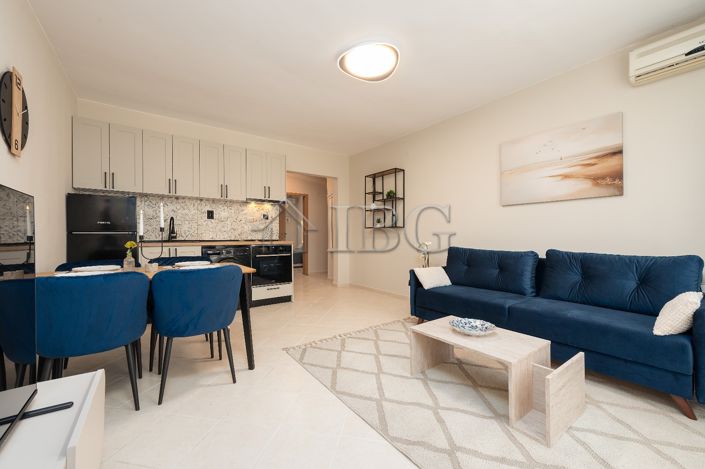 Image No.2-Appartement de 2 chambres à vendre à Burgas