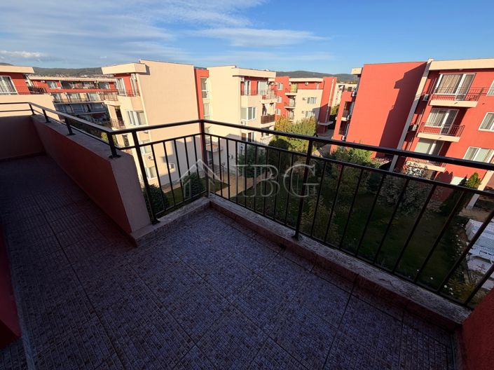 Image No.2-Appartement de 2 chambres à vendre à Burgas