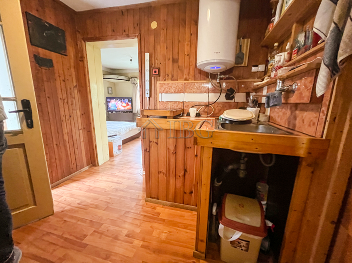 Image No.7-5 Bed House for sale