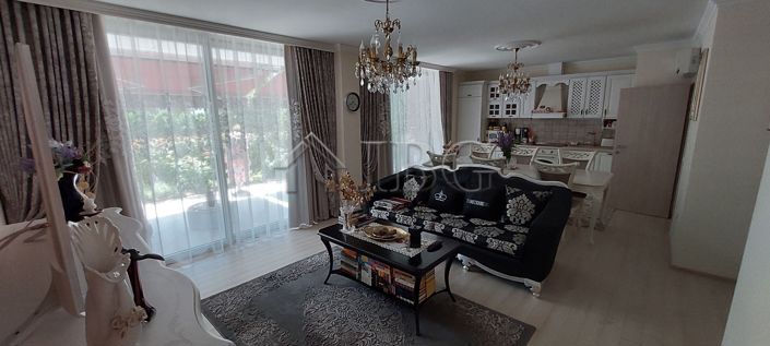 Image No.11-2 Bed House for sale