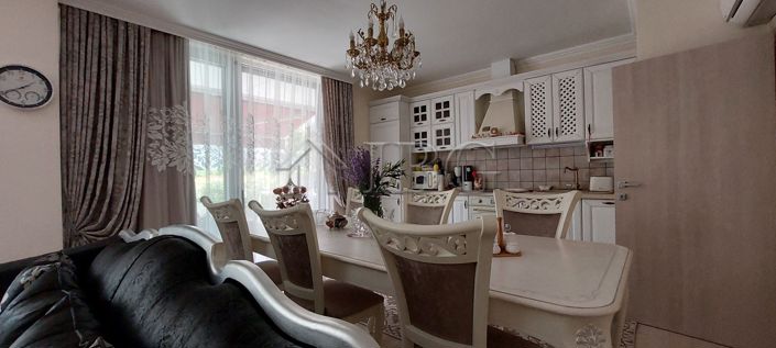 Image No.12-2 Bed House for sale