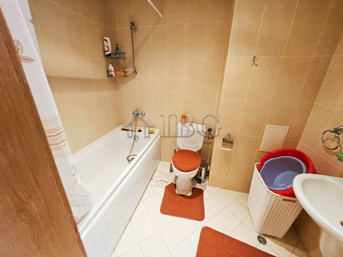 Image No.20-2 Bed Apartment for sale