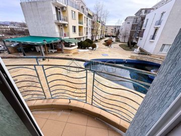 sunny-day-3-sunny-beach-studio-10