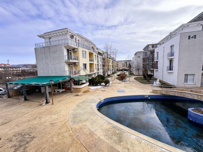 Image No.6-Apartment for sale