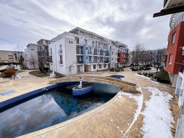 sunny-day-3-sunny-beach-studio-15