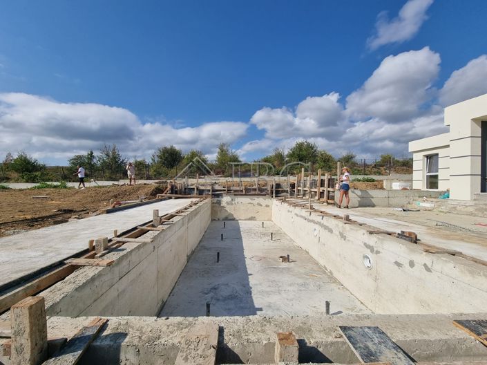 Image No.3-Maison de 3 chambres à vendre à Sliven 