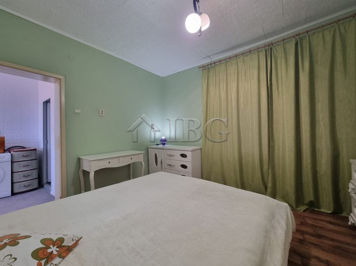 Image No.13-2 Bed House for sale