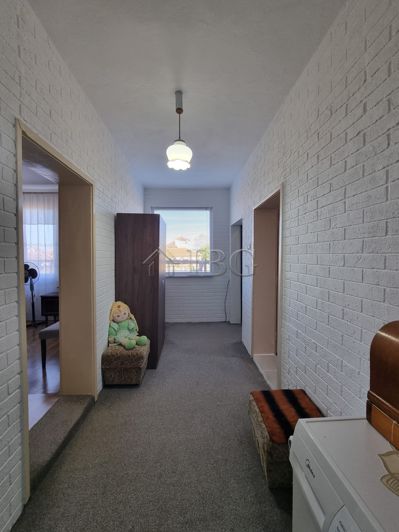 Image No.5-2 Bed House for sale