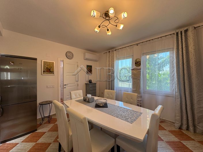 Image No.11-3 Bed House for sale