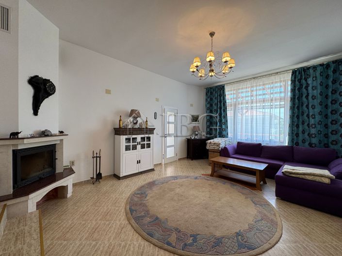 Image No.5-3 Bed House for sale