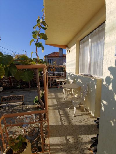 Image No.16-6 Bed House for sale