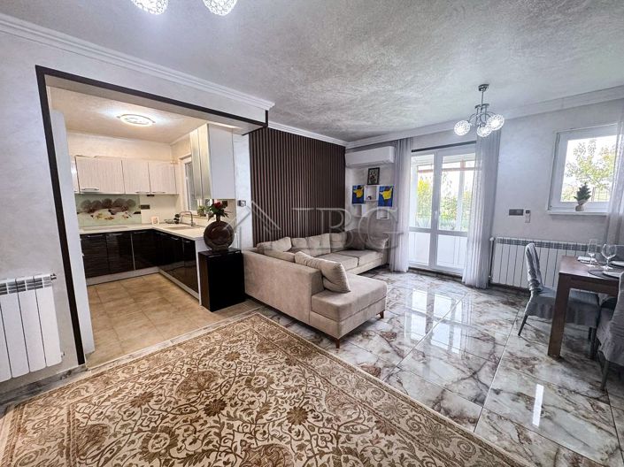 Image No.4-3 Bed House for sale