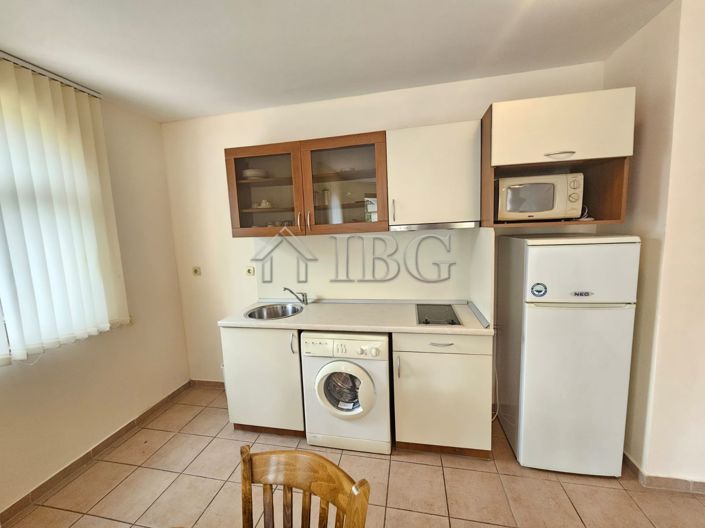 Image No.3-Appartement de 2 chambres à vendre à Burgas