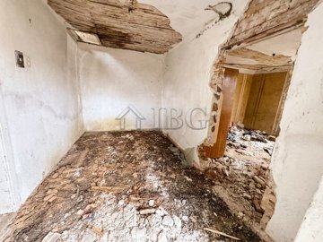 old-house-with-garden-20-km-to-durankulak-17