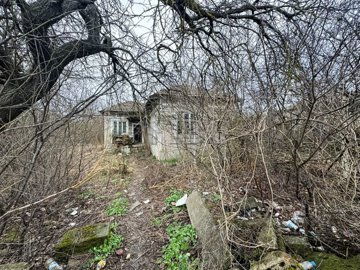 old-house-with-garden-20-km-to-durankulak-2