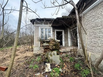 old-house-with-garden-20-km-to-durankulak-5
