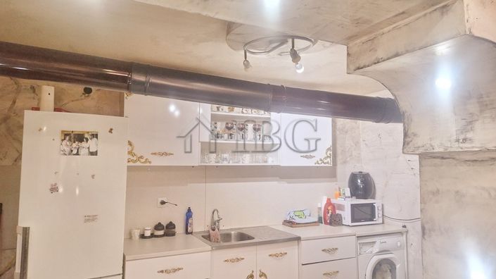 Image No.10-2 Bed House for sale