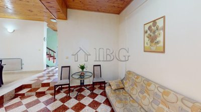 house-poroi-living-room-1