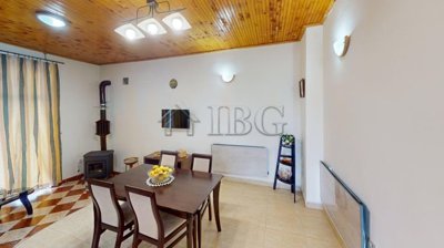 house-poroi-dining-room