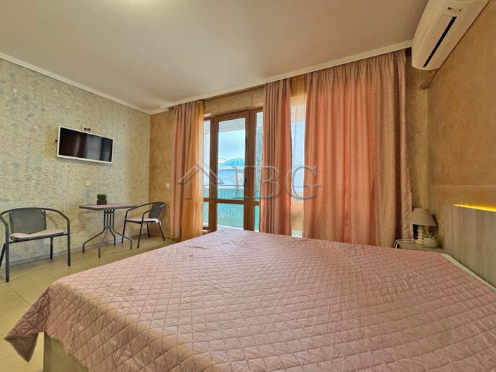 Image No.8-Apartment for sale