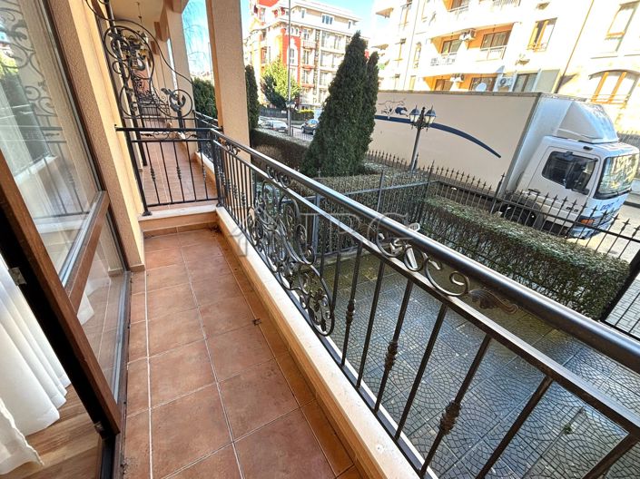 Image No.11-Apartment for sale