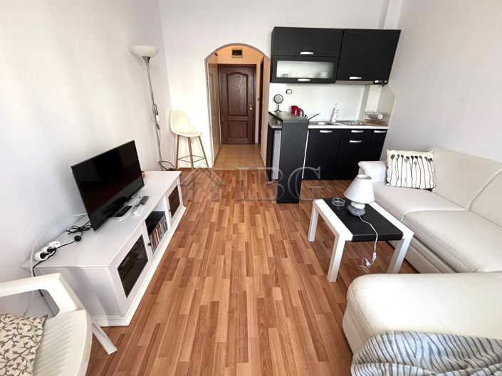 Image No.6-Apartment for sale