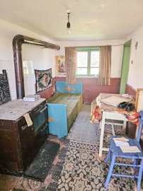 3-bedroom-house-garage-outbuildings-garden