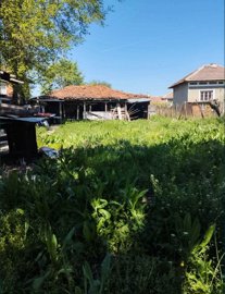 hause-with-big-garden-in-the-edge-of-the-vill