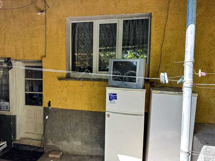 Image No.5-2 Bed House for sale