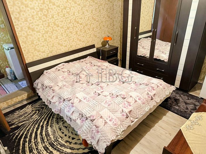 Image No.6-2 Bed House for sale