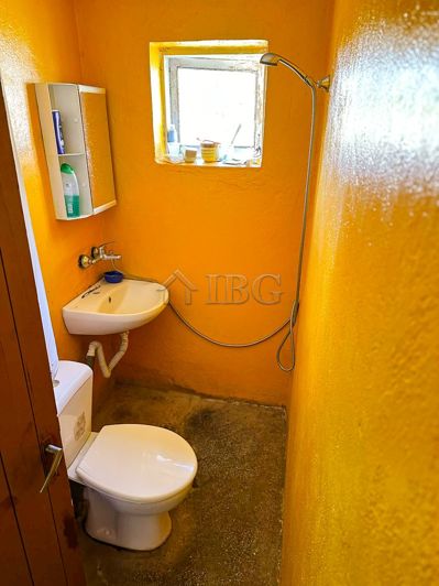 Image No.8-2 Bed House for sale