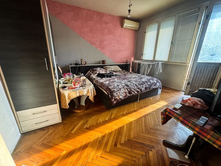 Image No.10-2 Bed Apartment for sale