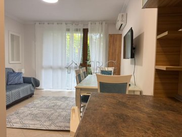 0c81372a-fa46-4a21-8d3e-6c4dd5841213